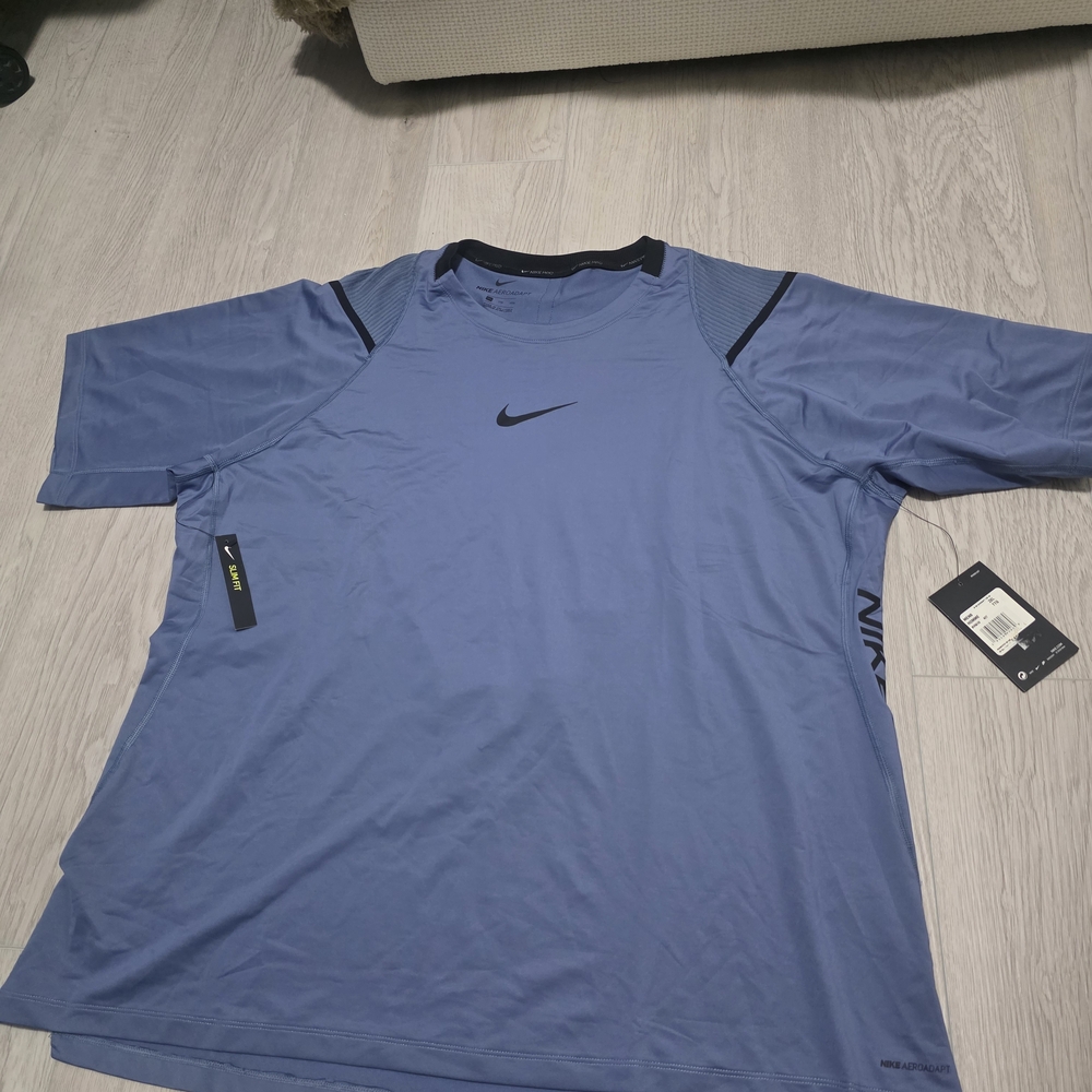 Nike Men's Short Sleeve Shirt - Slim Fit - 2XL